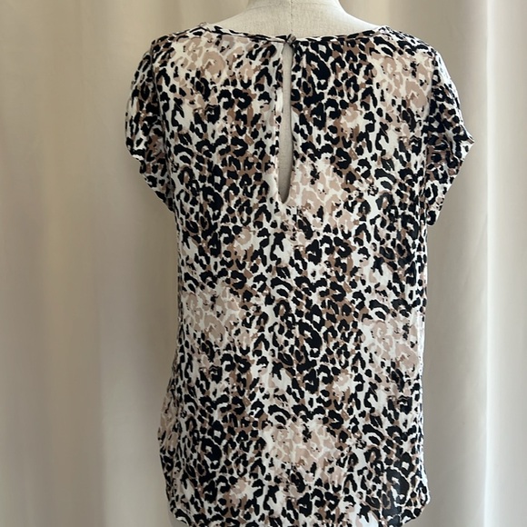 Joie cap sleeve 100% silk cheetah print top, size Medium - Picture 3 of 8